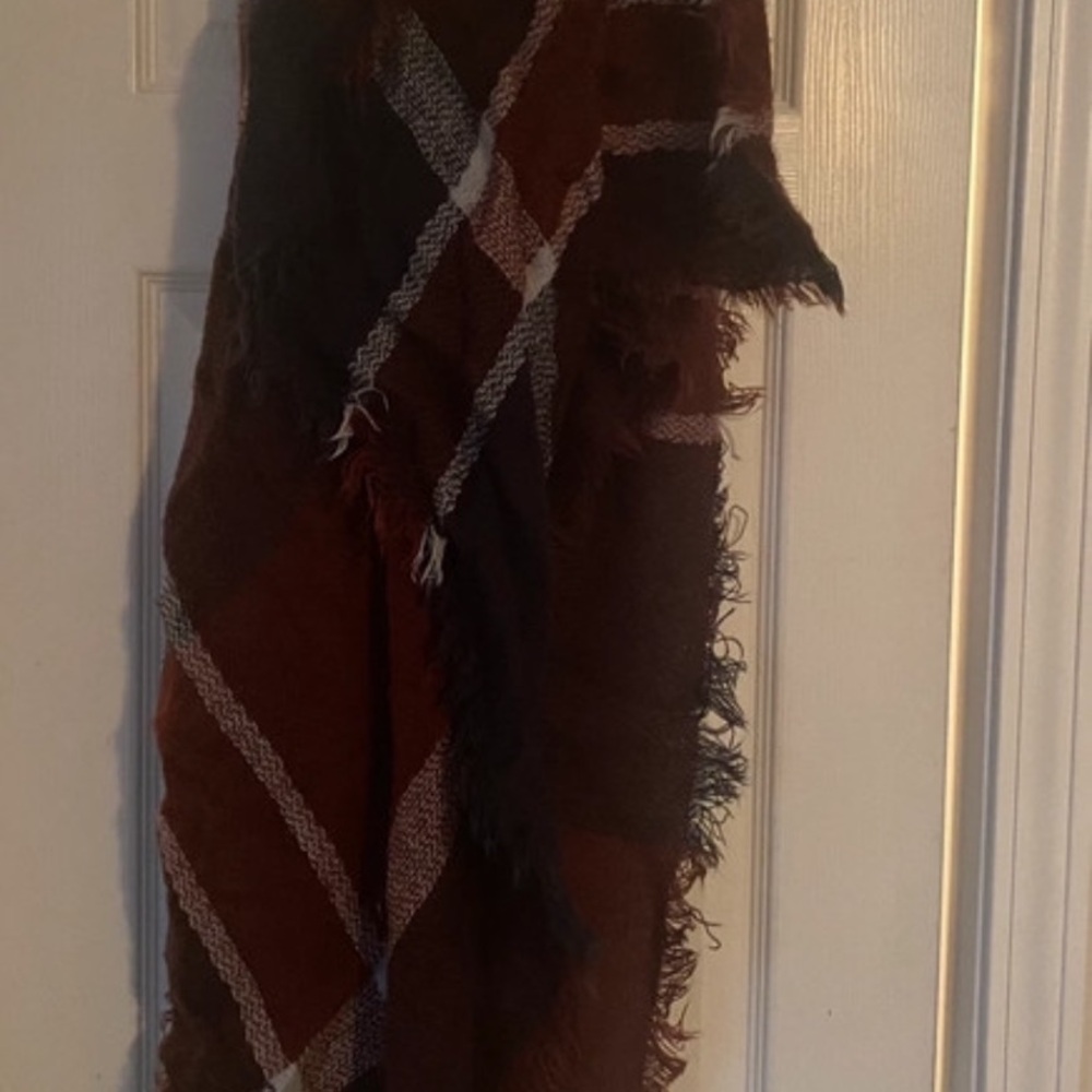 Scarves - Picture 2 of 3